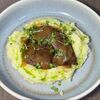 Щечки говяжьи с соусом из портвейна и картофельным пюре в Гриль кафе дача по цене 1100