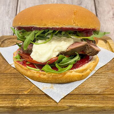 Бургер с ростбифом в Мегаполис по цене 850 ₽