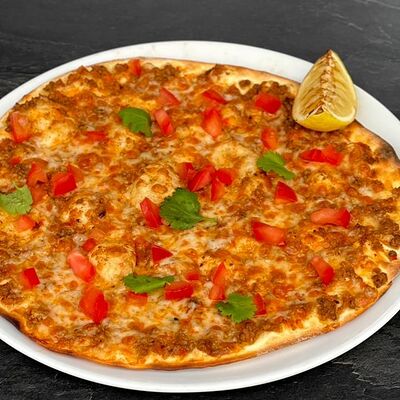 Лахмаджун с говядиной в Berberry & ptichka по цене 550 ₽