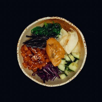 Поке с лососем в Goodson bar по цене 775 ₽