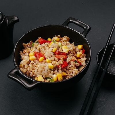 Рис по-китайски в Mr СhanChines food по цене 269 ₽