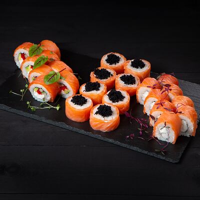 Дзен в Лососе в Sushi n roll по цене 4696 ₽