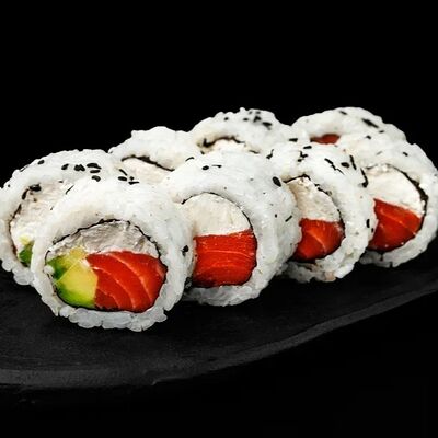 Аляска с лососемв Sushi please по цене 1210 ₽