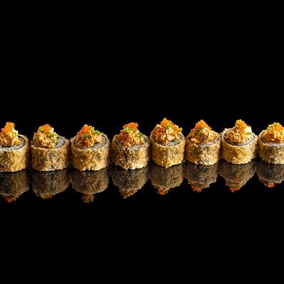 Salmon Rolls в Lucky fish по цене 470 ₽