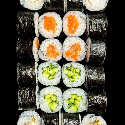 Сет Мини-роллы в Sushi La Zebra по цене 900 ₽