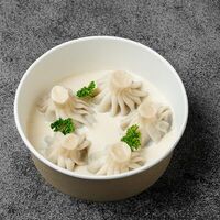 Мини-хинкали с говядиной в сливочном соусе в Баже