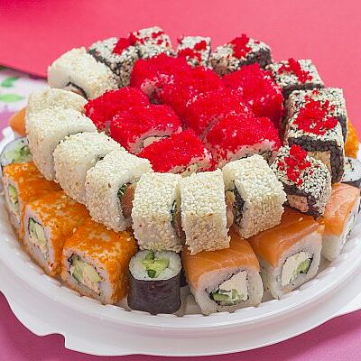 Сет роллов Торт в Луиджи & Тосё по цене 2799