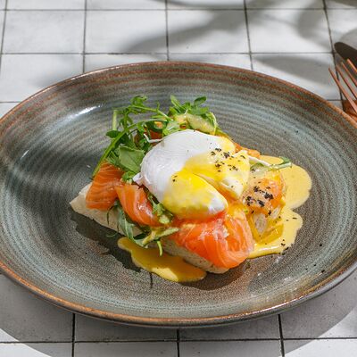 Яйцо Бенедикт с лососем в ЛарисуВаннуХочу по цене 790