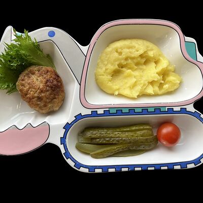 Куриная котлетка с пюре в Пицца для друзей по цене 526 ₽