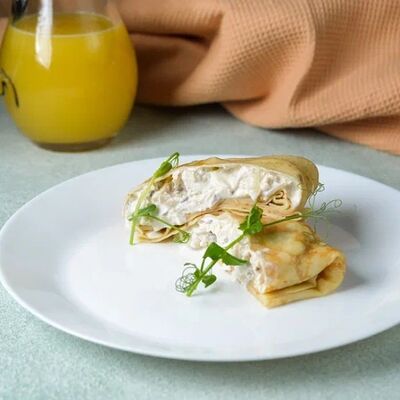 Блин с цыпленком и грибами в Park cafe по цене 330 ₽
