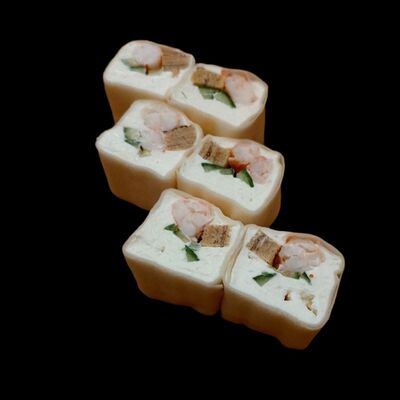 Харумаки с креветкой в Марко пицца по цене 505 ₽