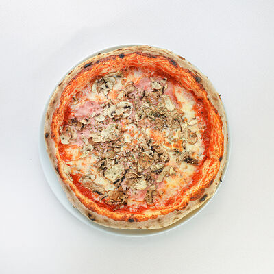 Ветчина и грибы в La Scala Trattoria Ignazio по цене 30 р.