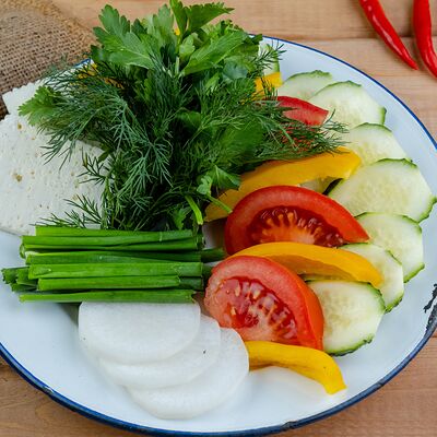 Овощная нарезка в Дача по цене 408 ₽