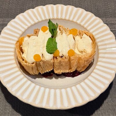 Мильфей с пряной вишней в Веранда по цене 550 ₽