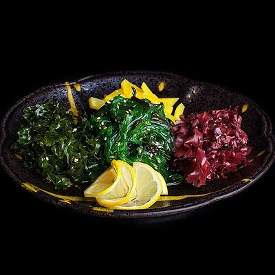 Салат Чукка в Nishiki по цене 600 ₽