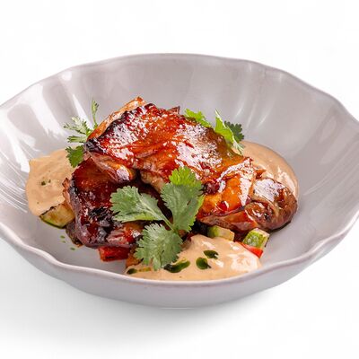 Запеченная курица с овощами в Ginza по цене 6250 ₸