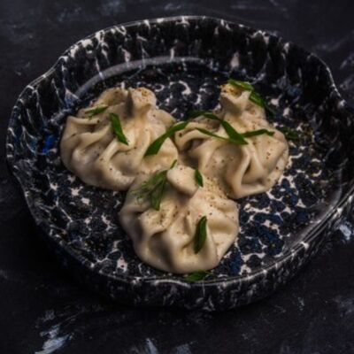 Хинкали с олениной в География по цене 850 ₽