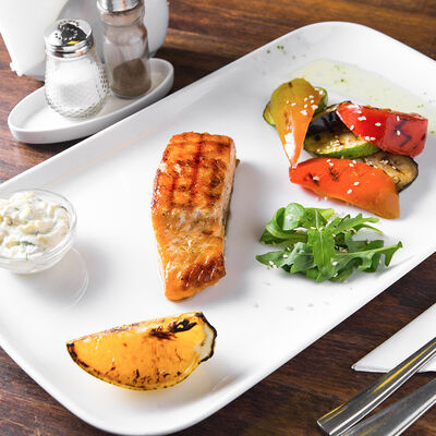 Форель гриль с овощами гриль в Кафе RSC по цене 420 ₽