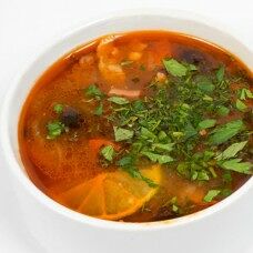 Солянка мясная в Маленькая Флоренция по цене 334 ₽