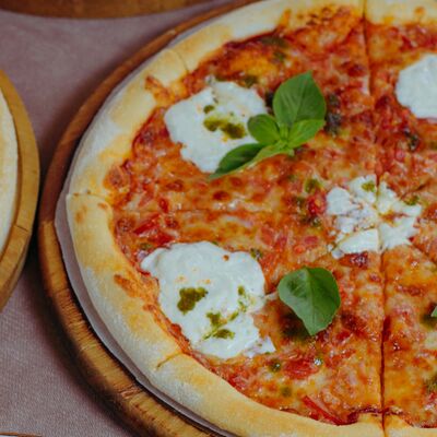 Маргарита с сыром страчателла в Роланд по цене 940 ₽