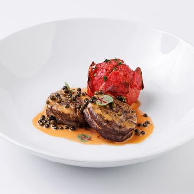 Медальоны в перечном соусе в Rose Bar Crocus City по цене 2200 ₽