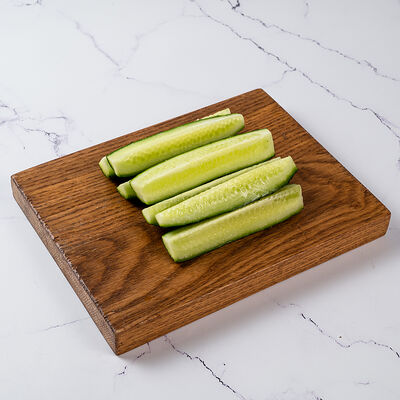 Огурцы свежие в Ресторан Батони по цене 180 ₽