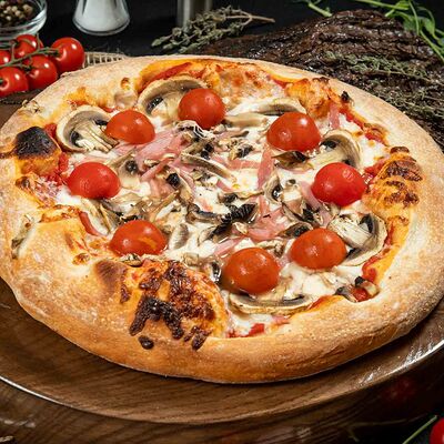 Пицца Ветчина-грибы 28см в Пицца Пала по цене 705 ₽