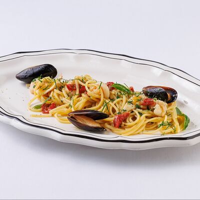 Лингвини с морепродуктами в Mela по цене 1020 ₽