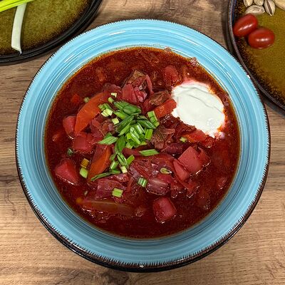 Борщ в Чайхана хайр по цене 380 ₽