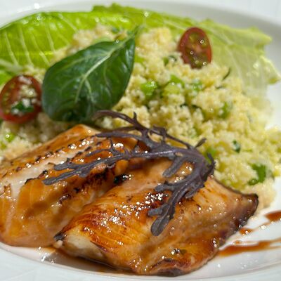 Черная треска с кускусом и спаржей в Wine & Vine по цене 2730 ₽