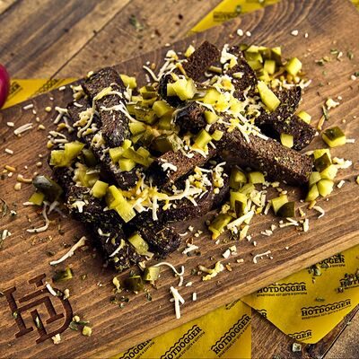 Гренки с сыром и маринованными огурчиками в Хорошее Место по цене 229 ₽