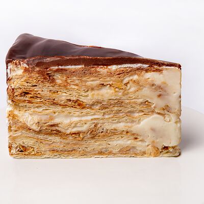 Наполеон в шоколаде в Cake club по цене 405 ₽