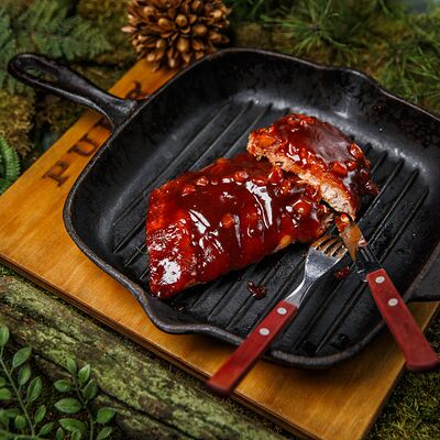Ребра в авторском BBQ с курагойв 8 seconds pub по цене 1045 ₽
