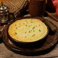 Мусака с телятиной, печеными овощами и сулугуни из Грузии в Дэда