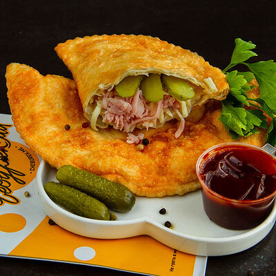 Боярский чебурек в Чебурекми по цене 230 ₽