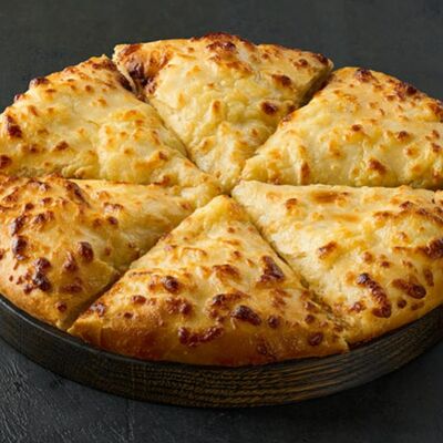 Хачапури по-мегрельски с копченым сыром в Crazy Brothers по цене 530 ₽