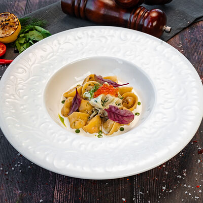 Пельмени с семгой в сливках в КРЫША по цене 1550 ₽