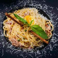 Паста Карбонара в Let's Talk bar