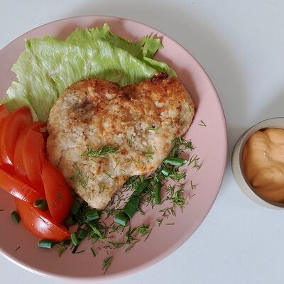 Отбивная с соусом Тартар в У Сватов по цене 400 ₽