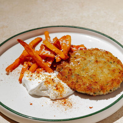 Шримп кейк, батат фри и мацони в Хачапури Выпечка и Вино по цене 710 ₽