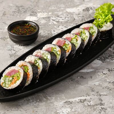 Кимпап с тунцом в Casa Mia Халва Тсуру по цене 595 ₽