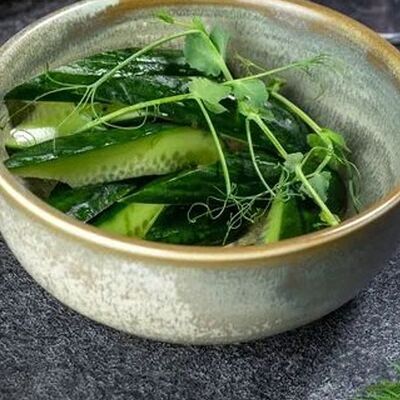 Огурцы хрустящие малосольные в Щепка по цене 180 ₽