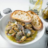 Вонголе соте в Rombus cafe