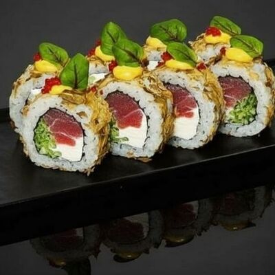 Бонито с тунцом в Бейкер суши по цене 749 ₽