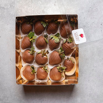 Клубничный набор в Chokoberry по цене 5200 ₽