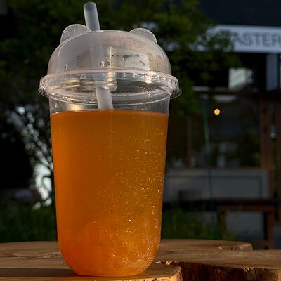 Блестящий персик с джус-боллами в COFFEEKATE по цене 450 ₽