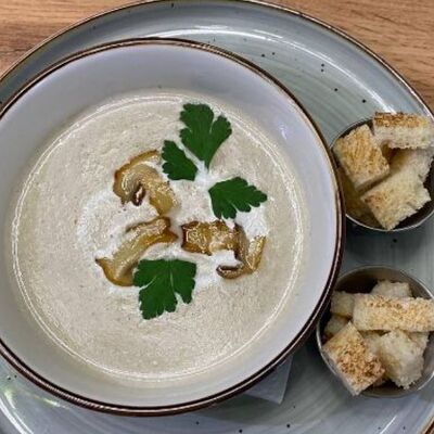 Грибной суп-крем в ПиццаБелла на дровах по цене 490 ₽