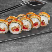 Ролл Лосось чили темпура в Суши Мастер