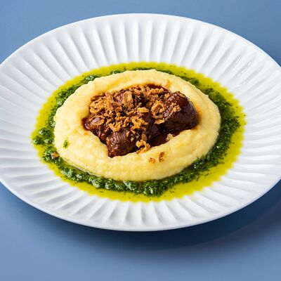 Томленые щечки в Лу по цене 1150 ₽