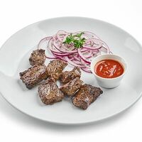 Шашлык из говядины в Чайхана Ош Сити